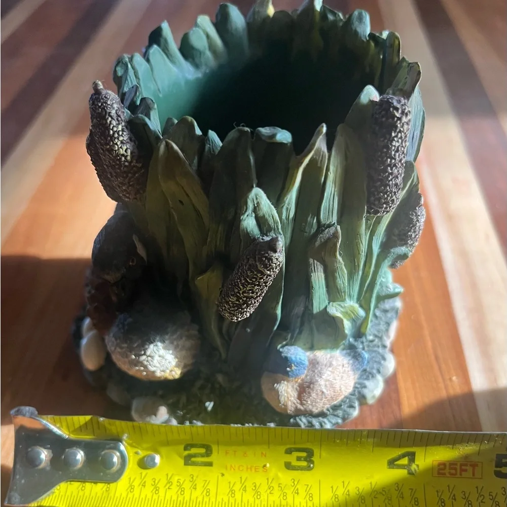 Decorative Bird and Foliage Candle Holder- Nature. Excellent condition.